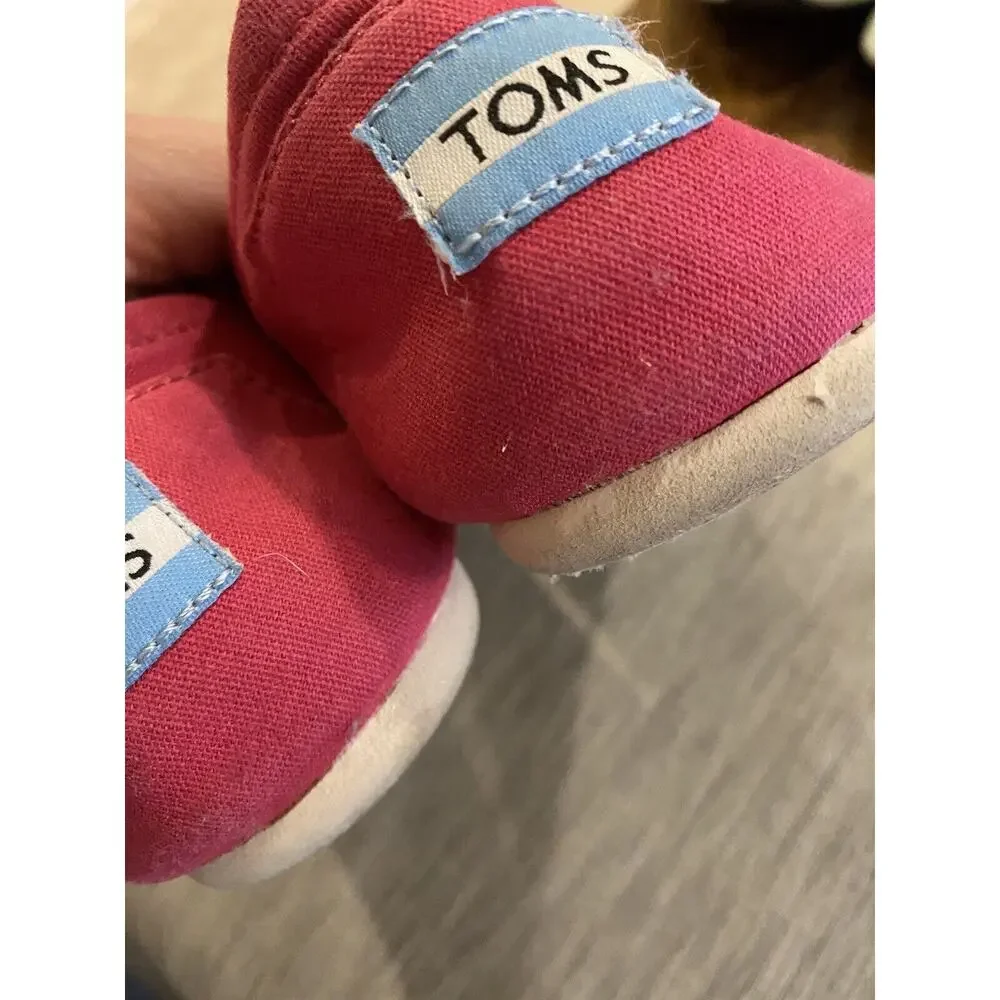 9 Womens Toms Classic Flat Pink Canvas Slip On